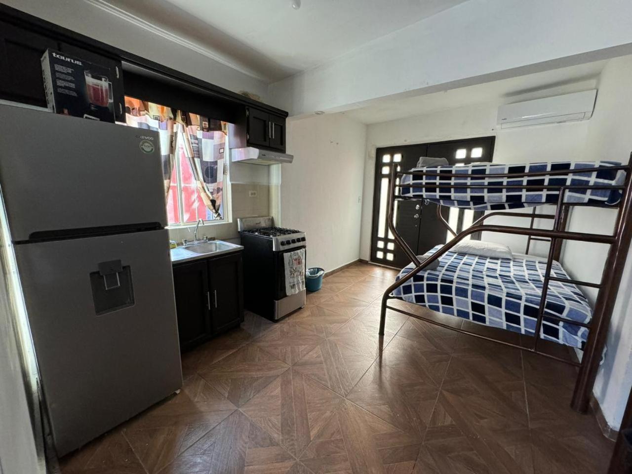 Suites Apodaca Buitenkant foto