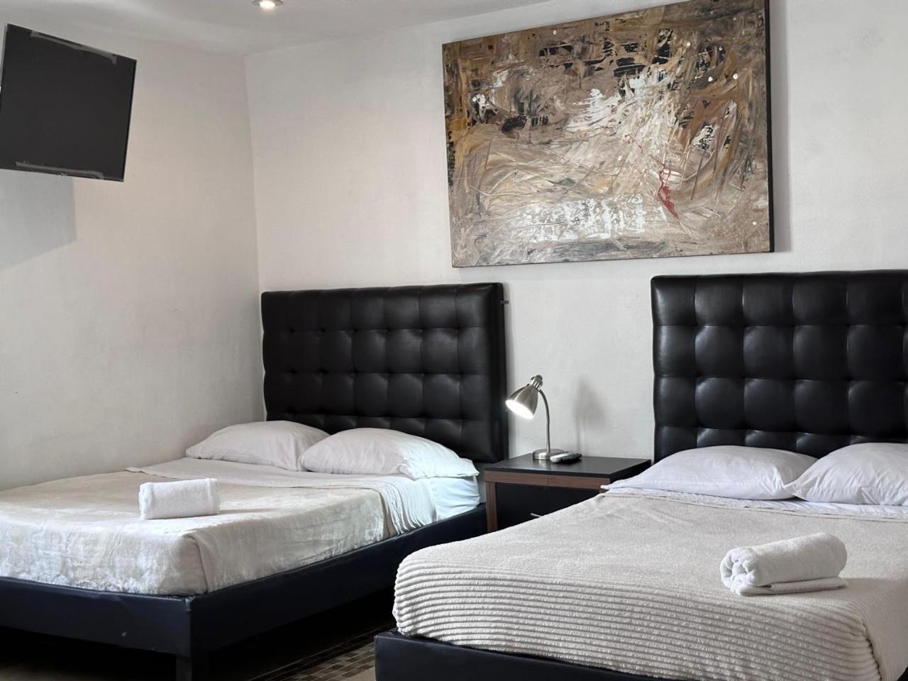Suites Apodaca Buitenkant foto