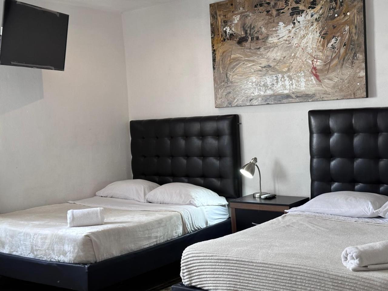 Suites Apodaca Buitenkant foto