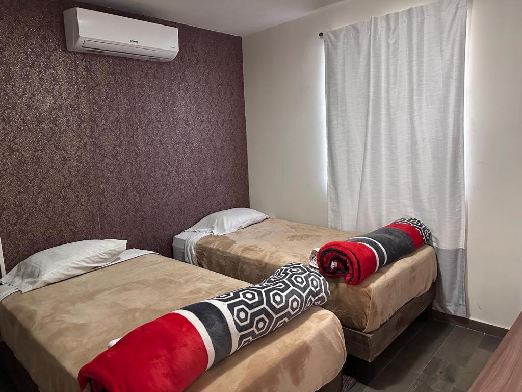 Suites Apodaca Buitenkant foto